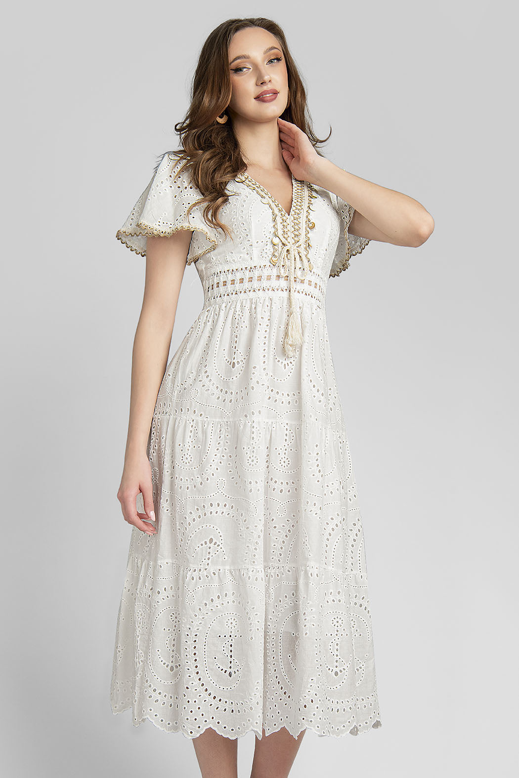 Vestido Largo Bordado Con Escote En V Y Detalles Crochet