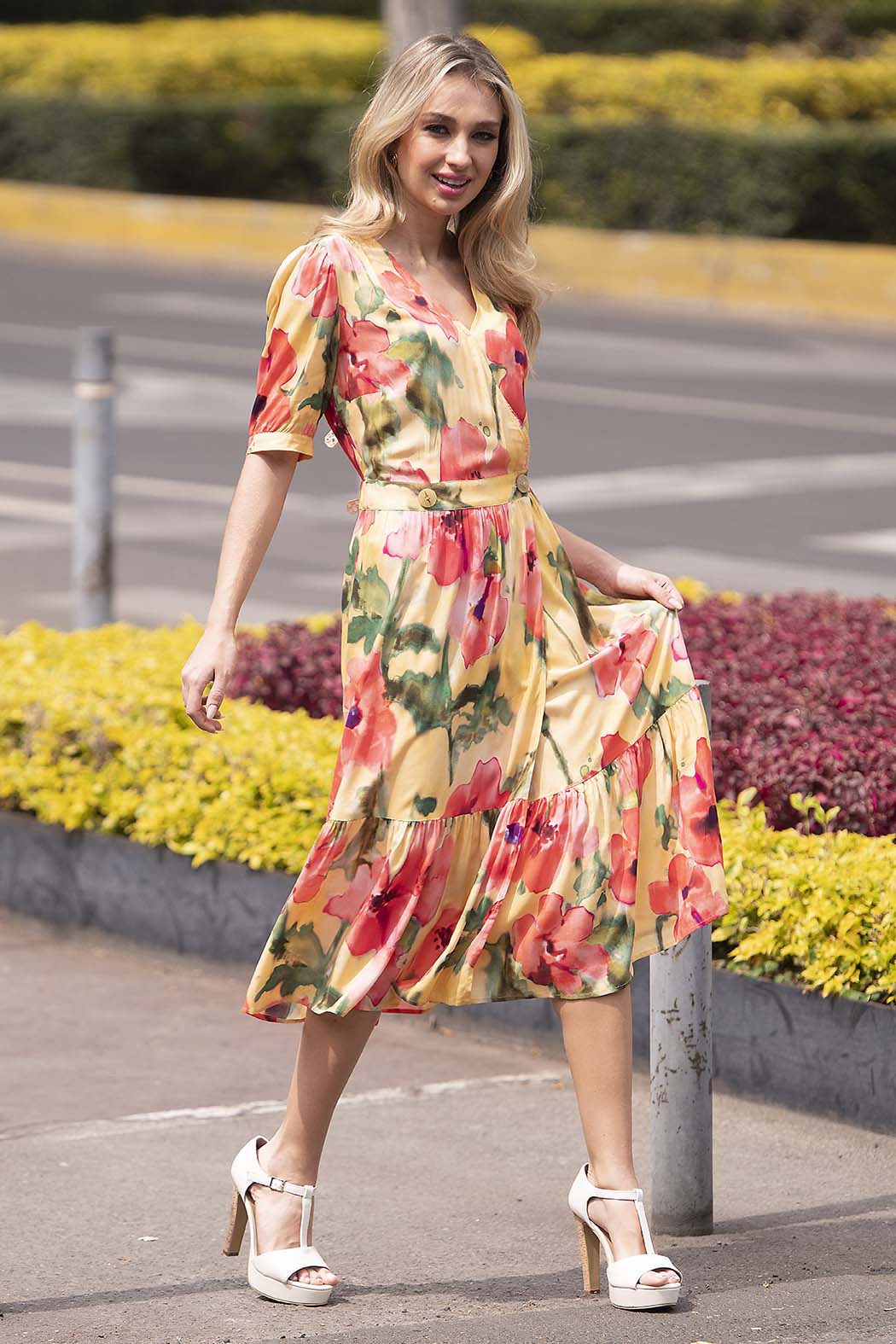 Vestido Con Estampado De Flores