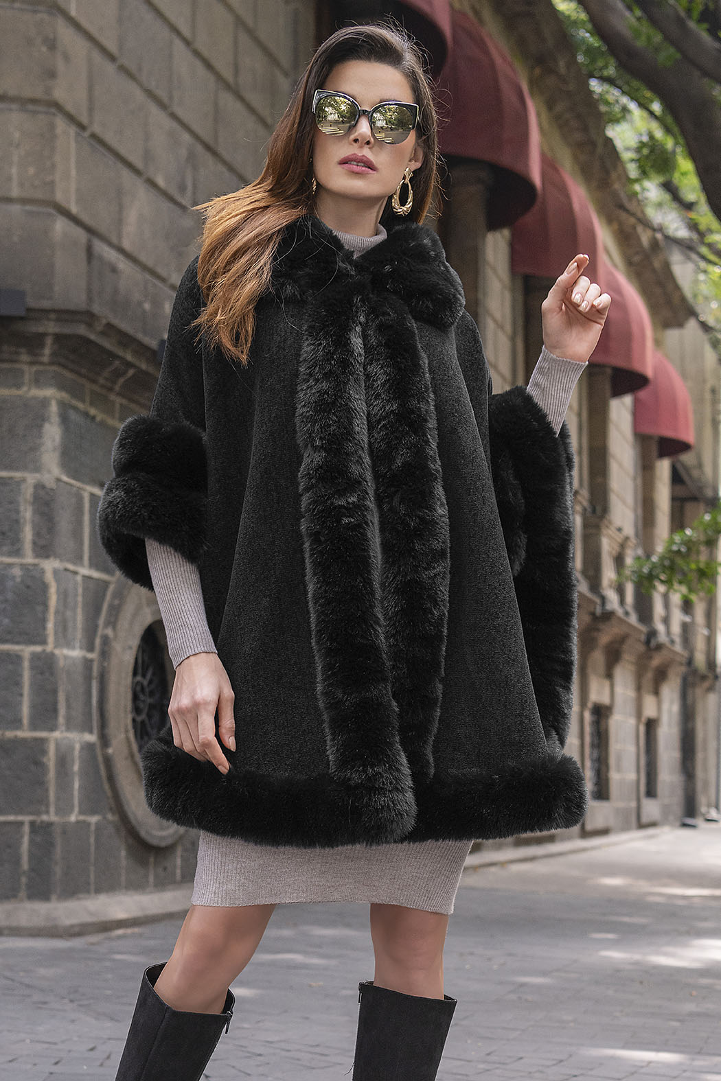 Capa De Larga De Peluche