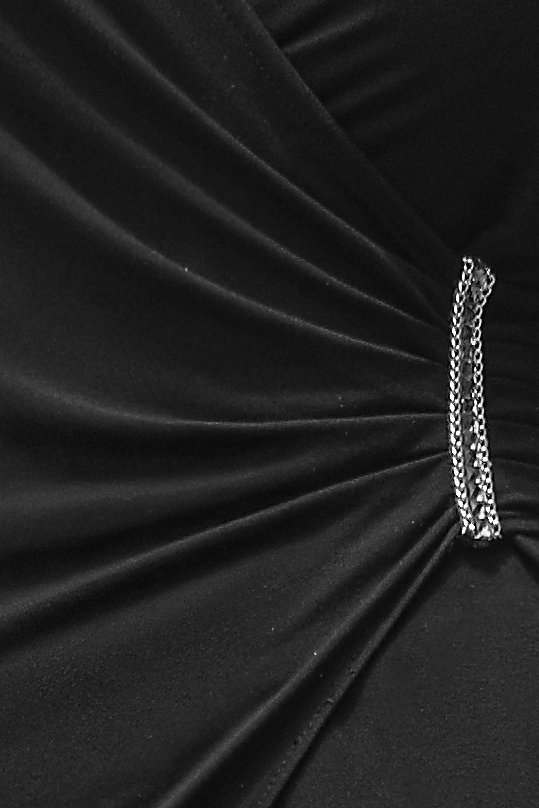 Bluson Largo Con Detalle De Pliegues En Cintura Y Hebilla