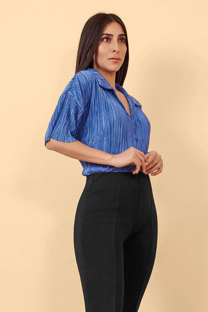 Blusa Lisa Con Manga Corta