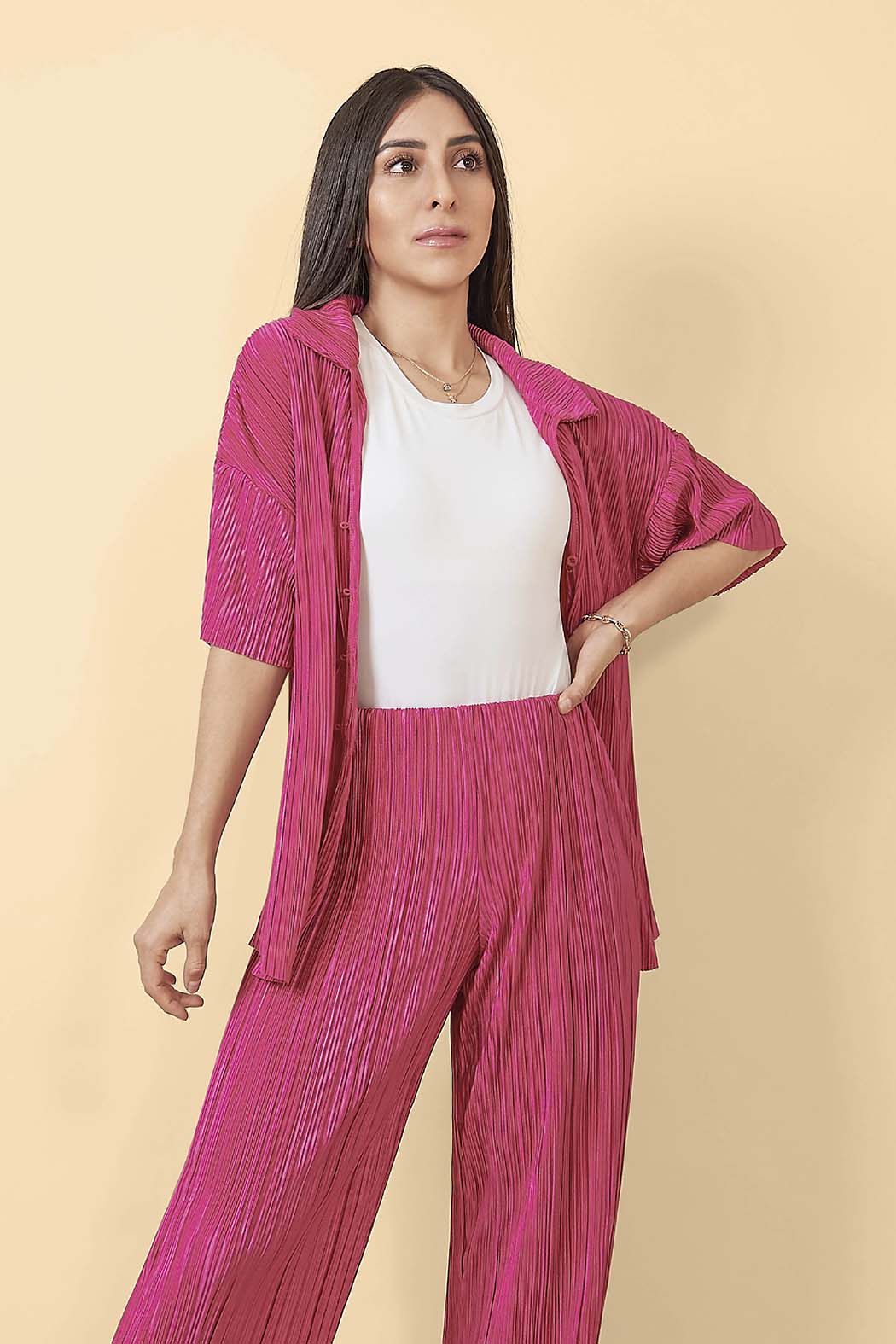 Blusa Lisa Con Manga Corta