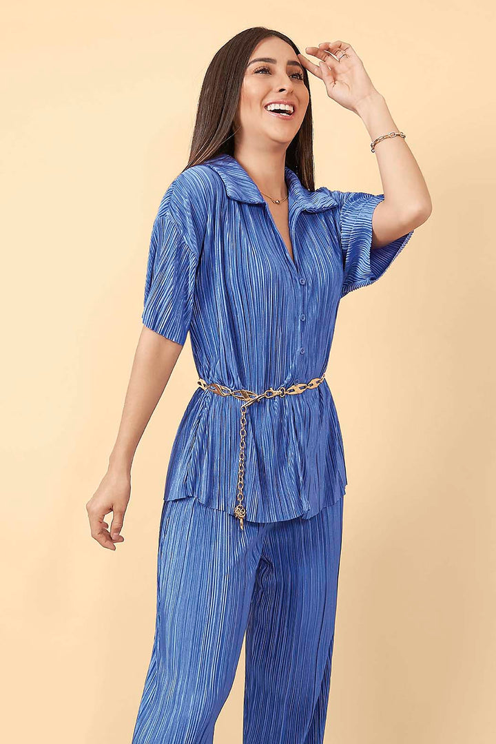 Blusa Lisa Con Manga Corta