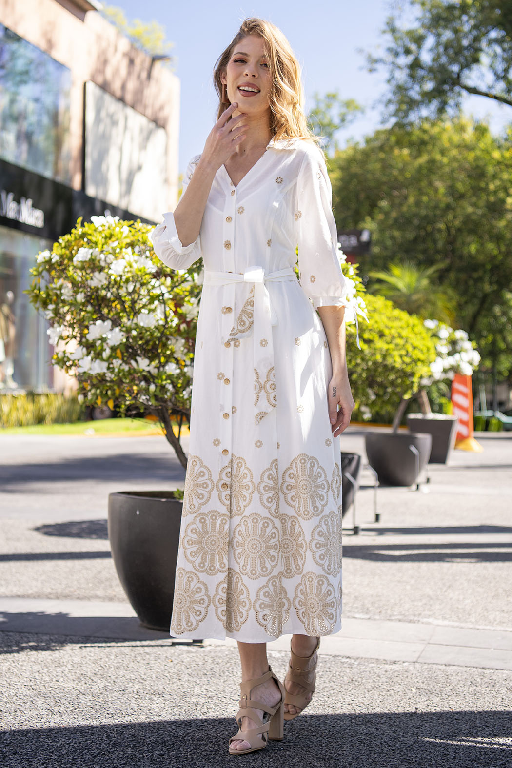 Vestido Estampado De Flores Bordadas