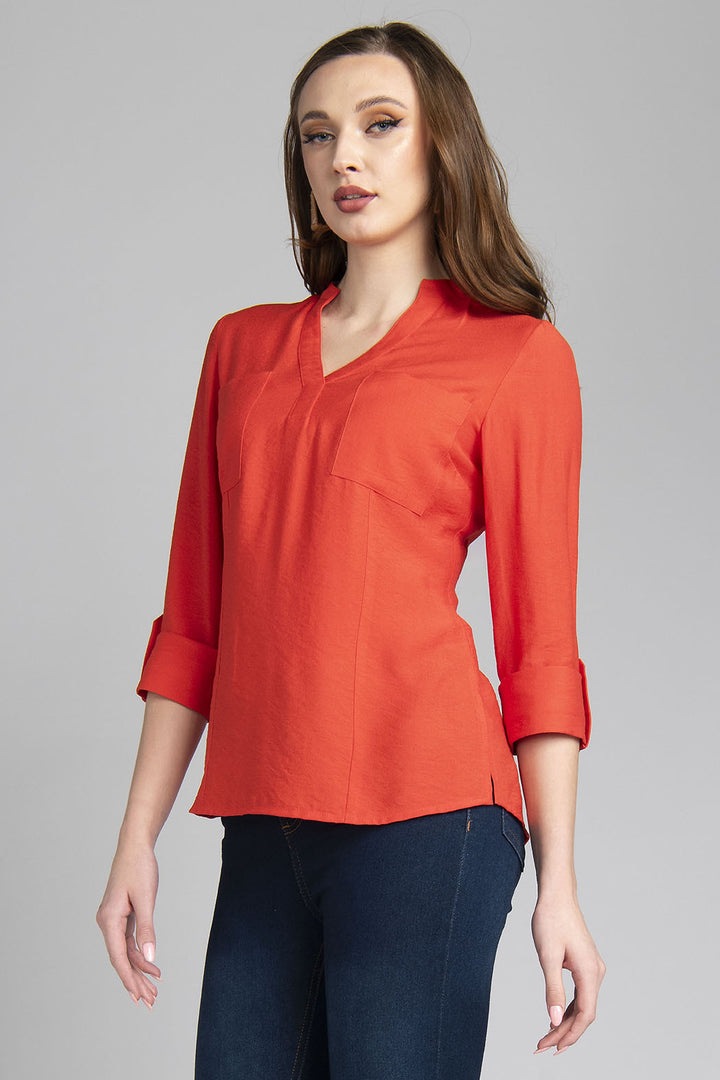 Blusa Lisa Con Manga 3/4 Cuello En V Y Bolsas Al Frente