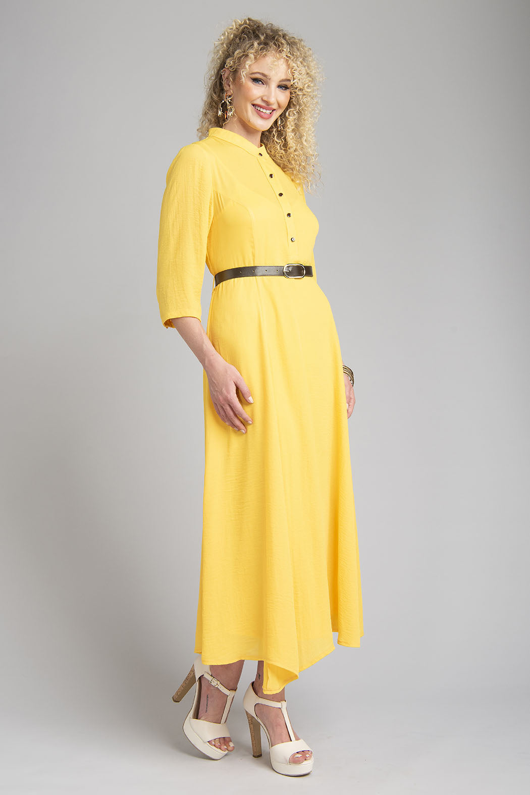 Vestido Largo Liso Con Botones En Cuello Manga 3/4 Y Cinturon