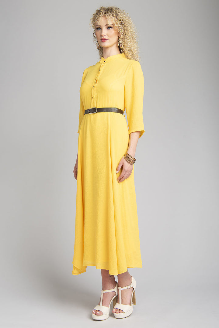 Vestido Largo Liso Con Botones En Cuello Manga 3/4 Y Cinturon