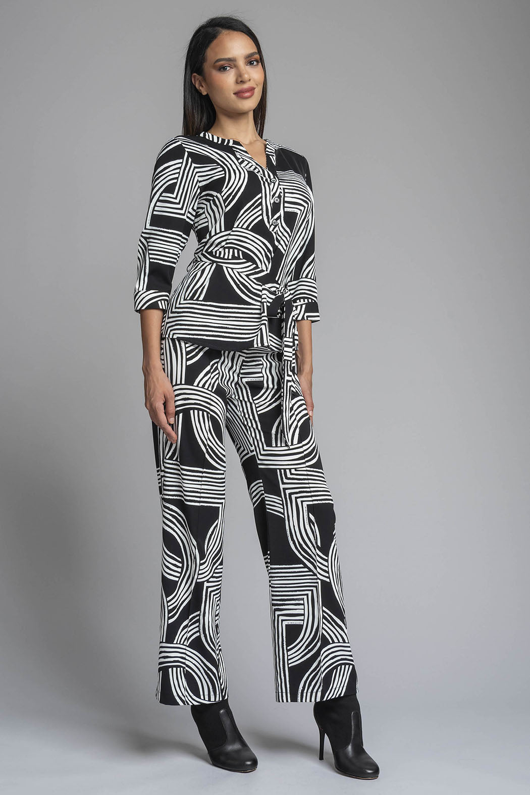 Conjunto De Pantalon Con Blusa Estampado