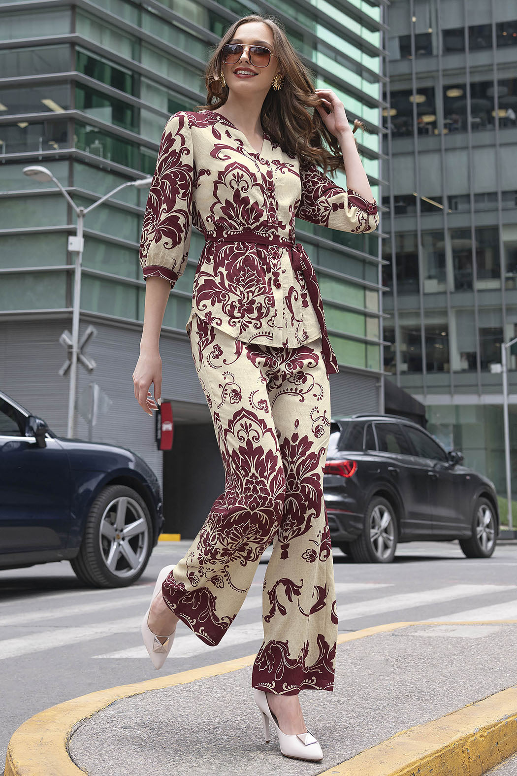 Conjunto De Pantalon Con Blusa Camisera Estampado
