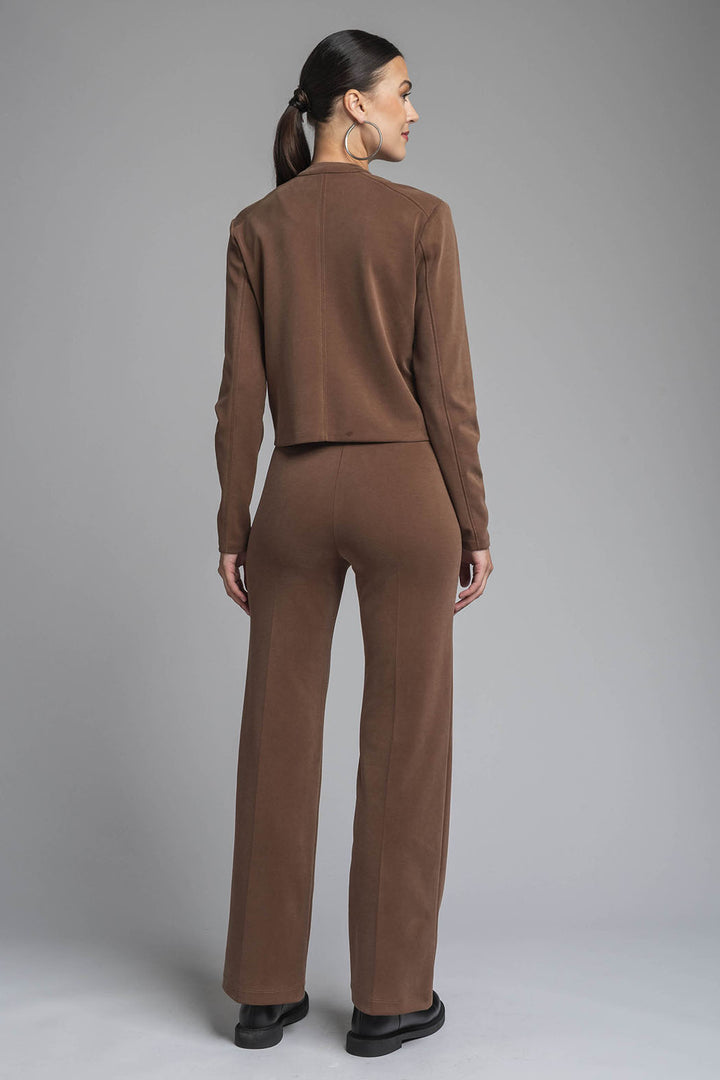 Conjunto De Pantalon Con Chamarra Corta