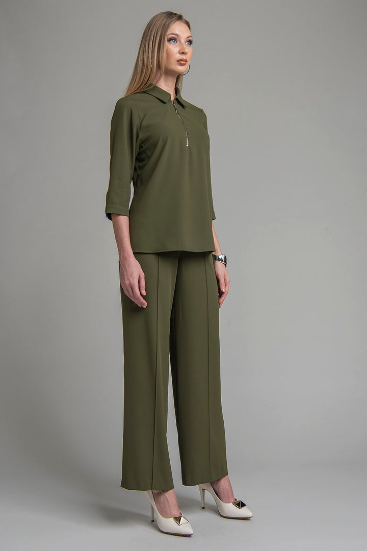 Conjunto De Pantalon Con Blusa