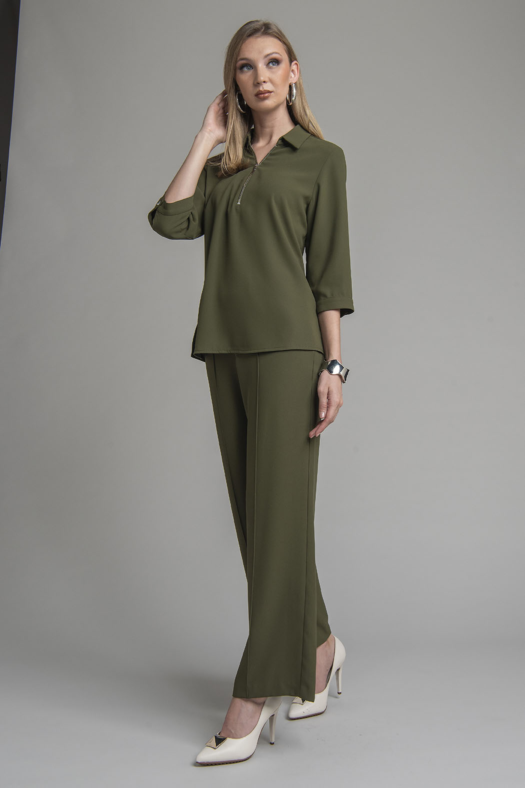 Conjunto De Pantalon Con Blusa