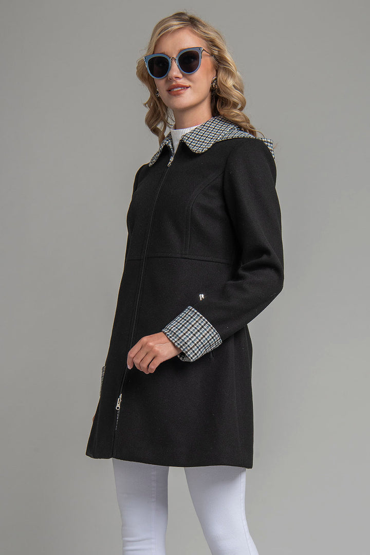 Abrigo Largo Con Cierre En Bolsas Y Frente