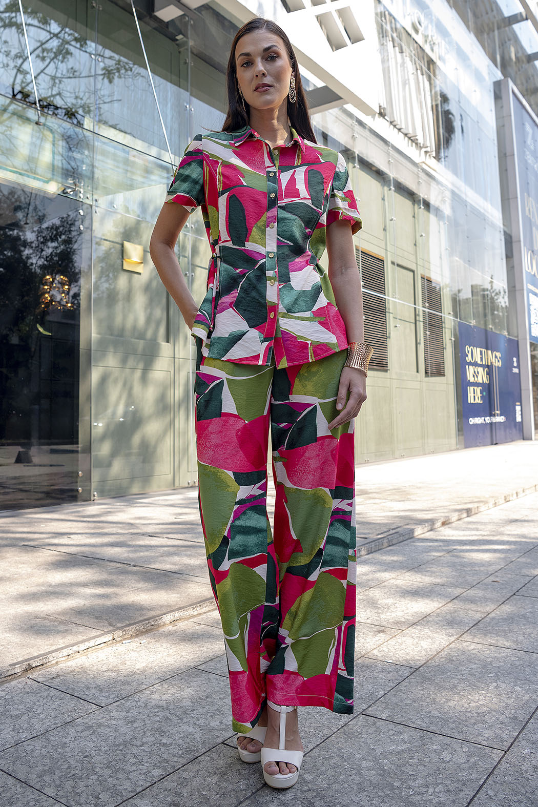 Conjunto De Pantalon Con Blusa Estampada