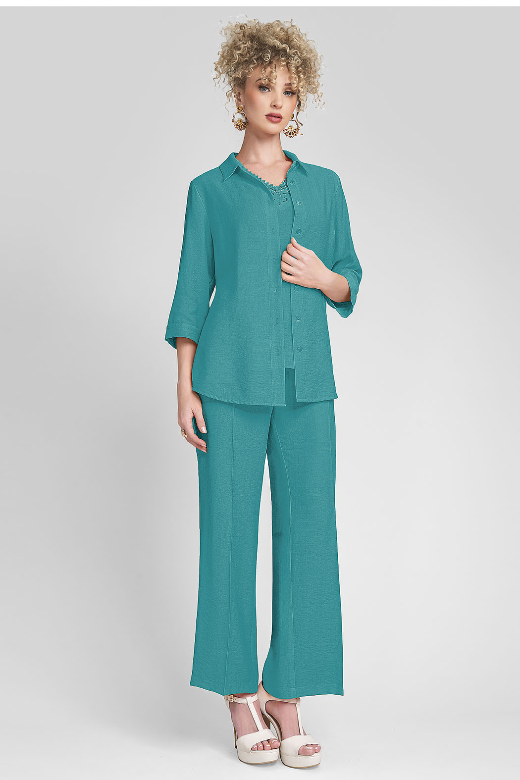 Conjunto De Pantalon Con Top Y Blusa Lisa