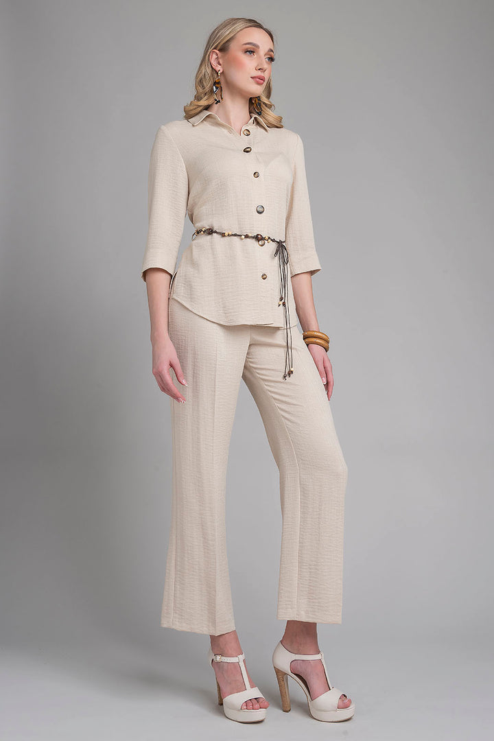 Conjunto De Pantalon Con Blusa Y Cinturon