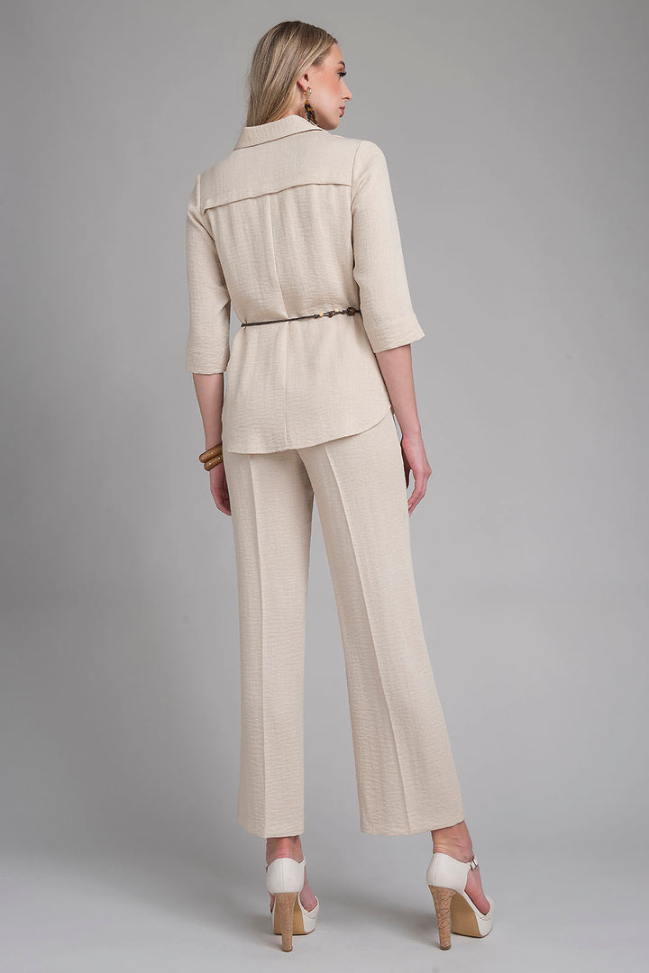 Conjunto De Pantalon Con Blusa Y Cinturon