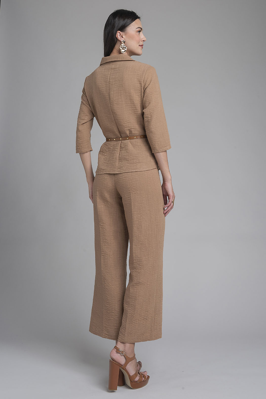 Conjunto De Pantalon Con Blusa Camisera