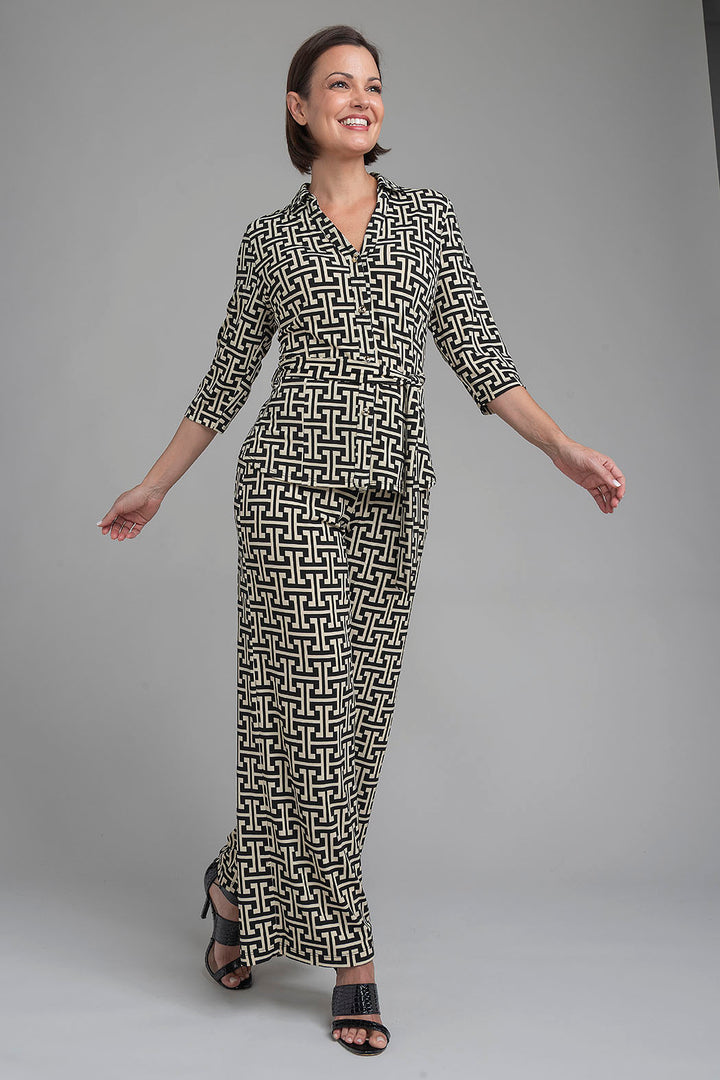 Conjunto De Pantalon Con Blusa Estampada