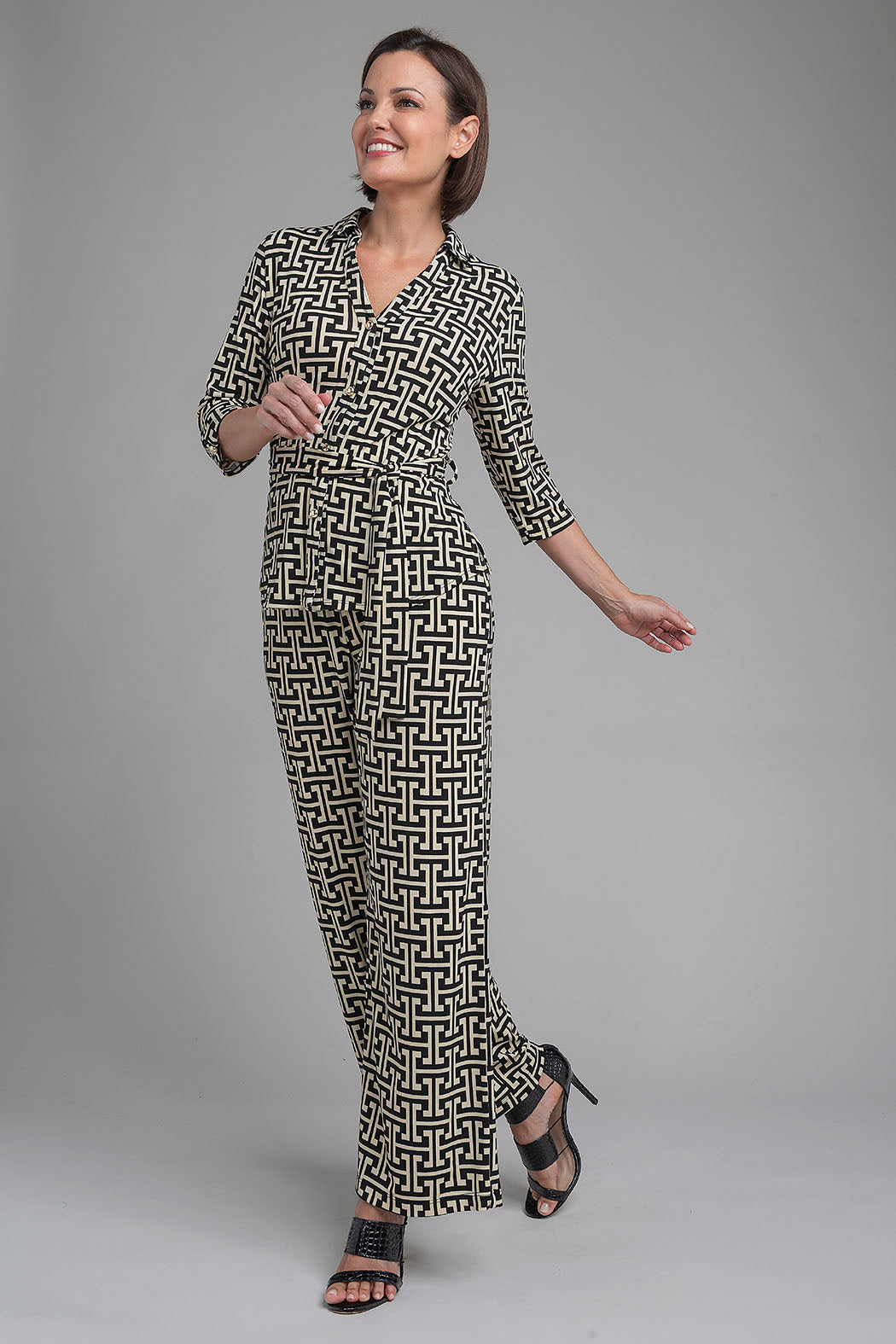 Conjunto De Pantalon Con Blusa Estampada