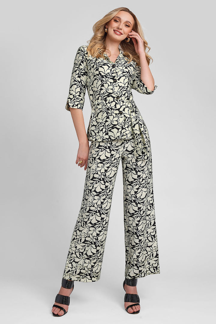 Conjunto De Pantalon Con Blusa Estampada