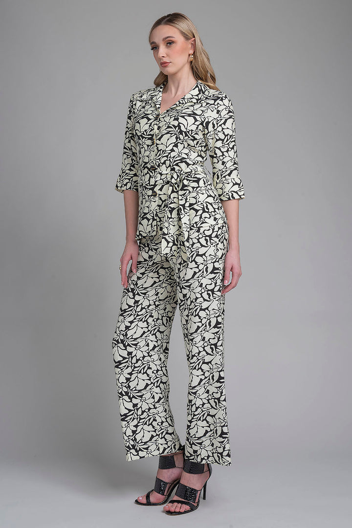 Conjunto De Pantalon Con Blusa Estampada