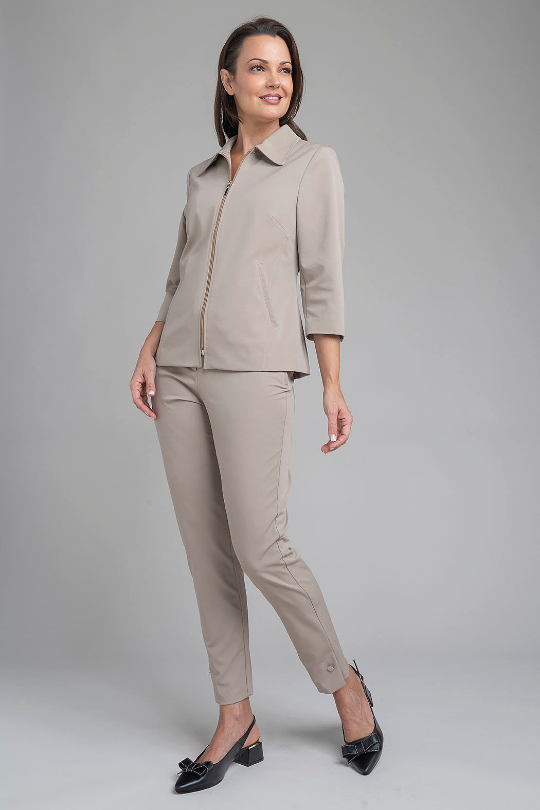 Conjunto De Pantalon Con Chamarra