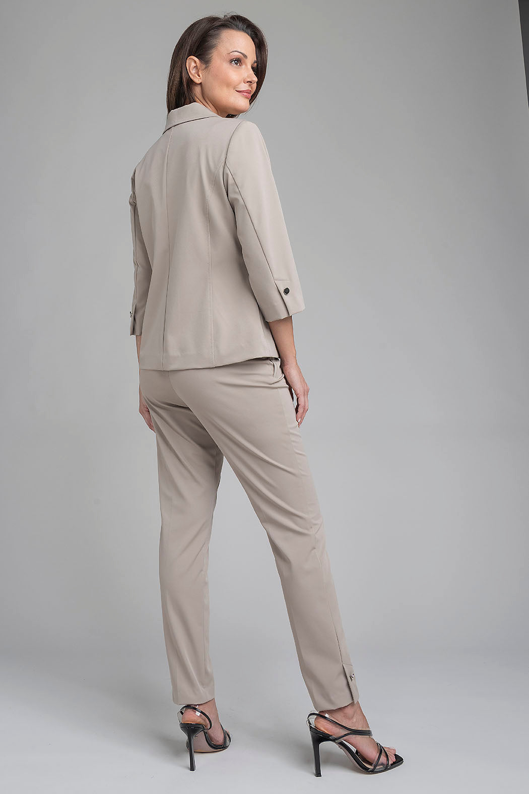 Conjunto De Pantalon Con Chamarra