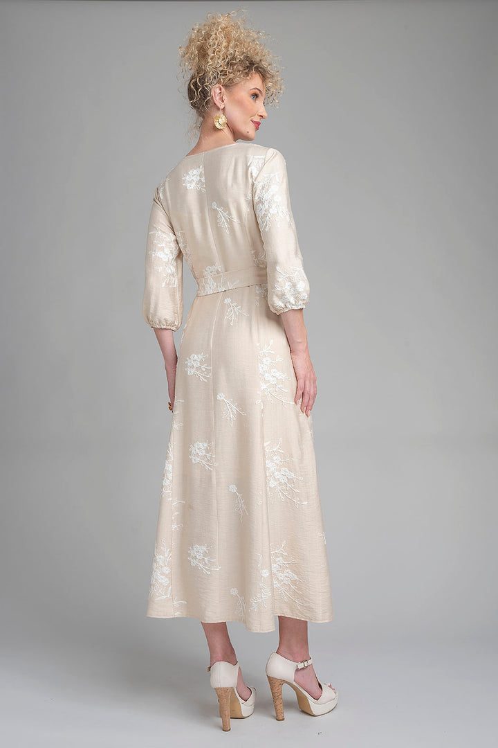 Maxi Vestido De Manga Larga Con Flores Bordadas