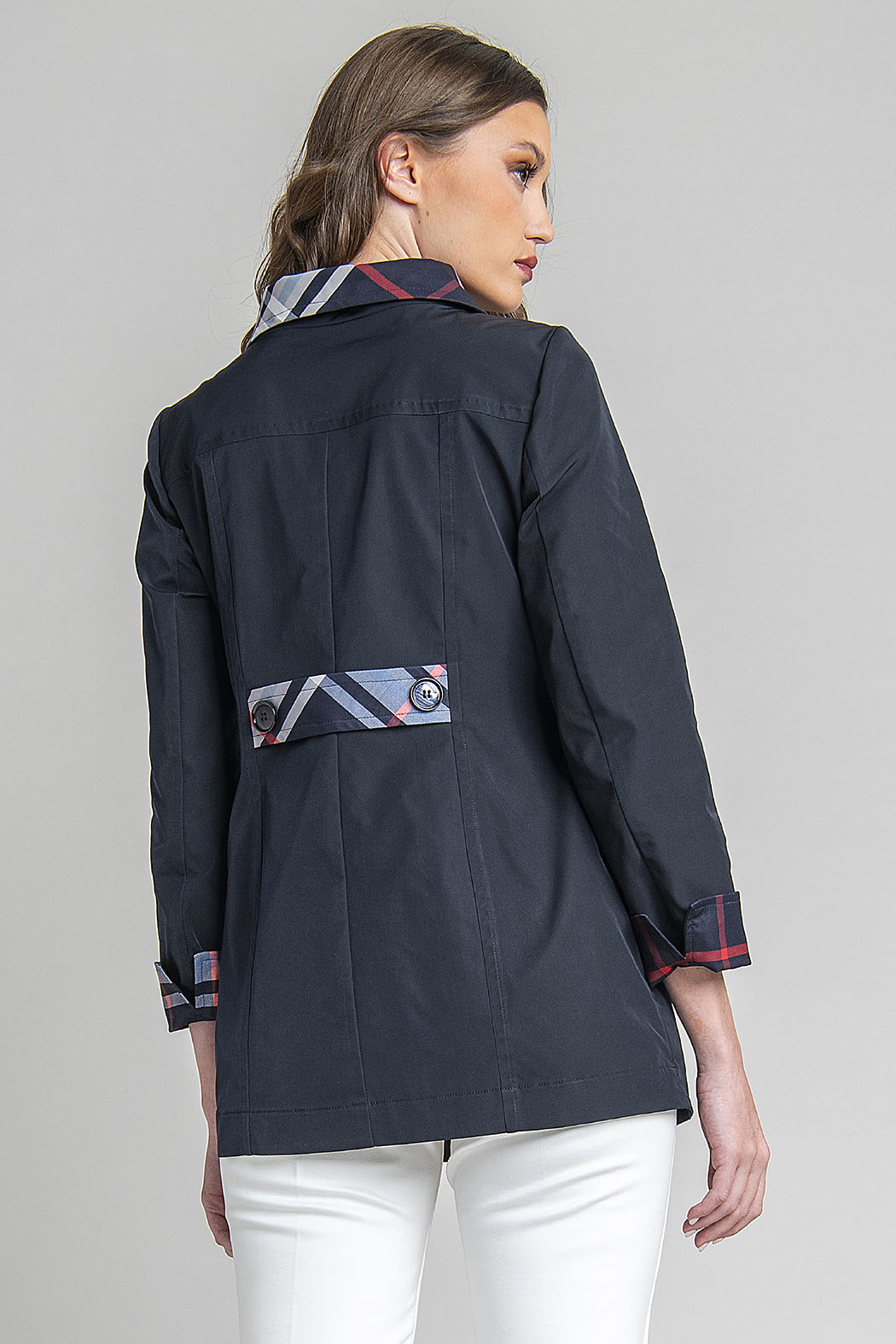 Gabardina Con Estampado De Cuadros En Cuello Y Puños
