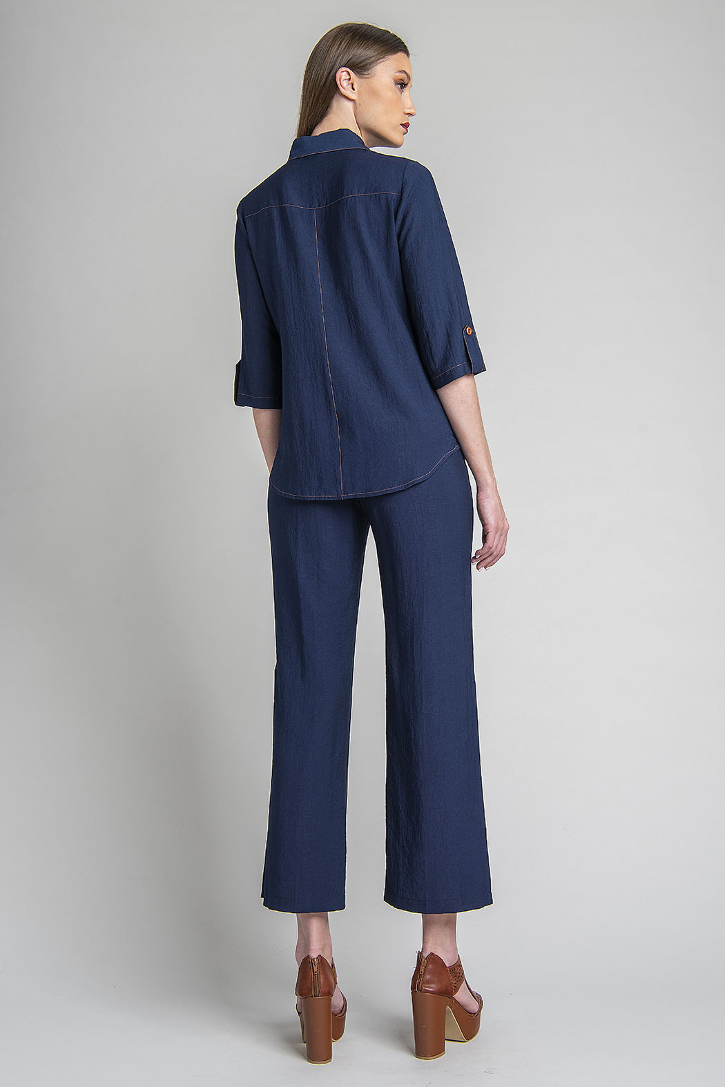 Conjunto De Pantalon Con Blusa Camisera