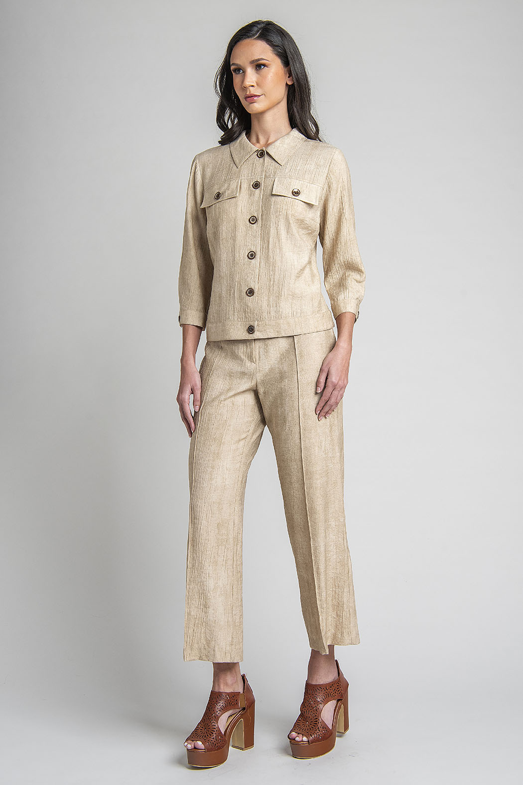 Conjunto De Pantalon Con Blusa Y Botones Al Frente