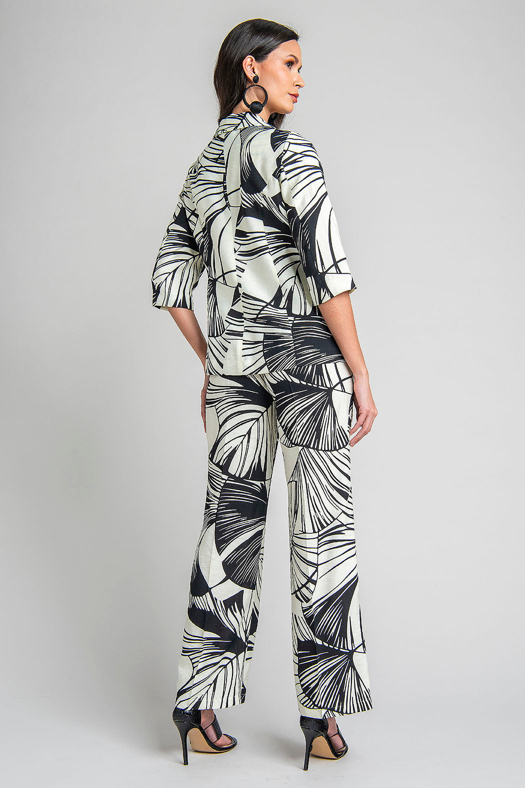 Conjunto De Pantalon Con Saco Estampado