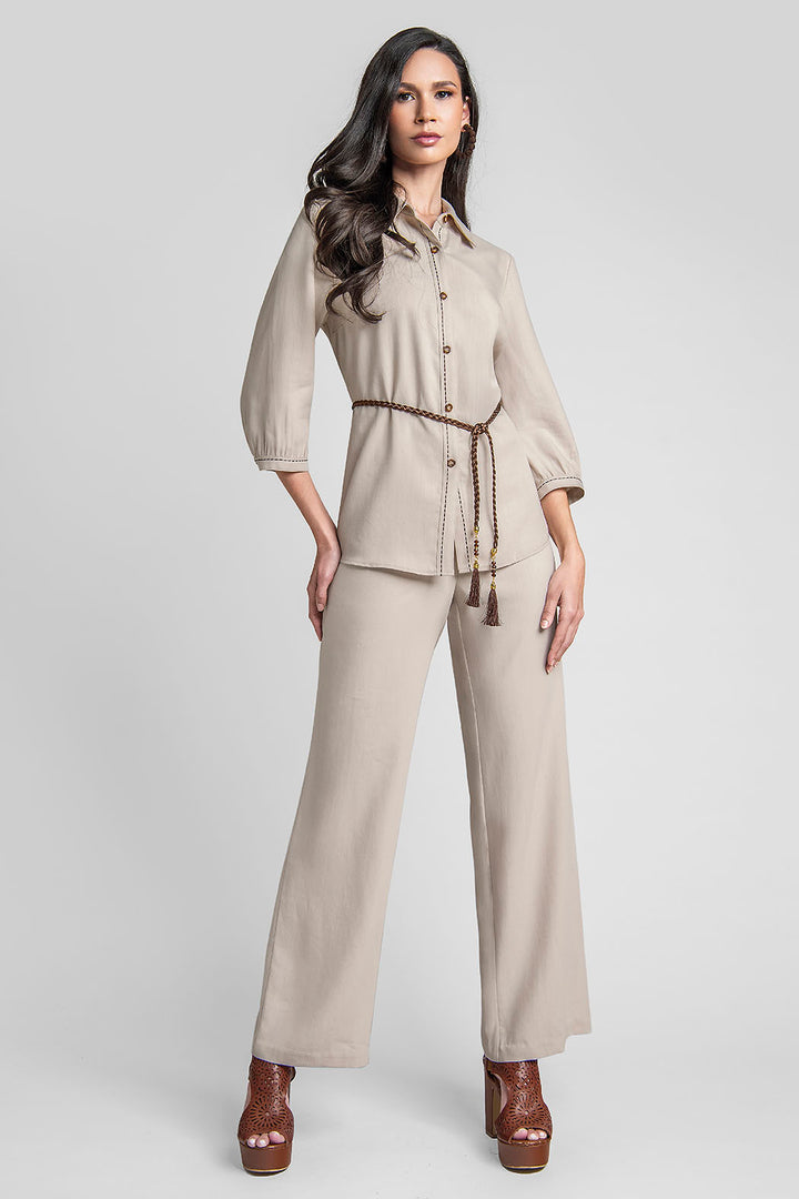Conjunto De Pantalon Con Blusa Y Cinturon
