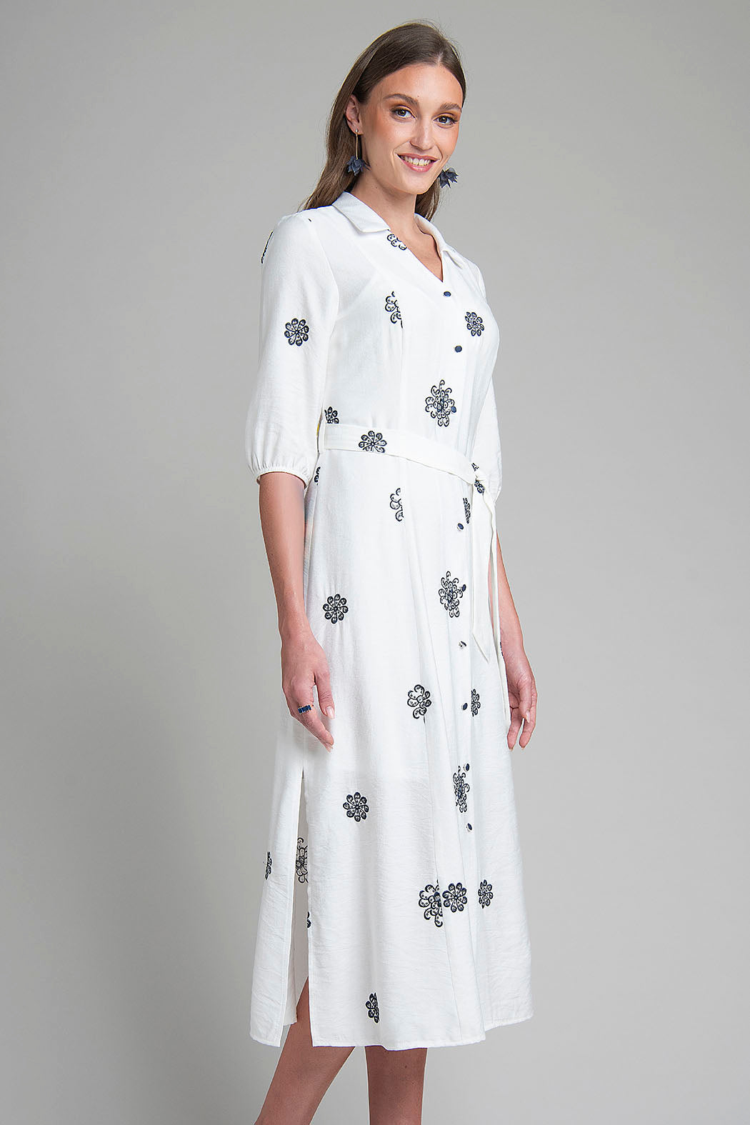 Maxi Vestido Con Estampado De Flores Bordadas
