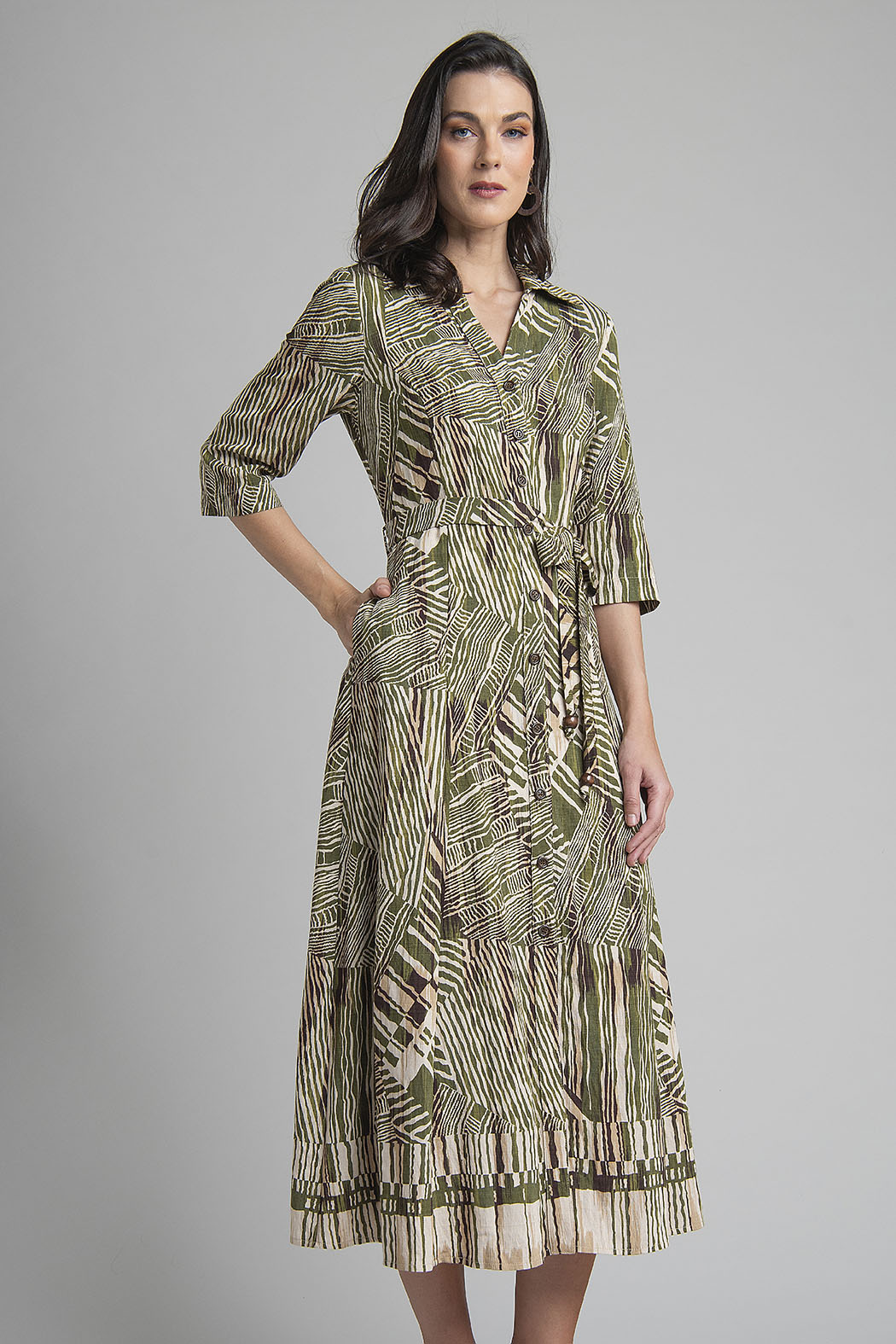 Maxi Vestido Estampado Con Botones Al Frente