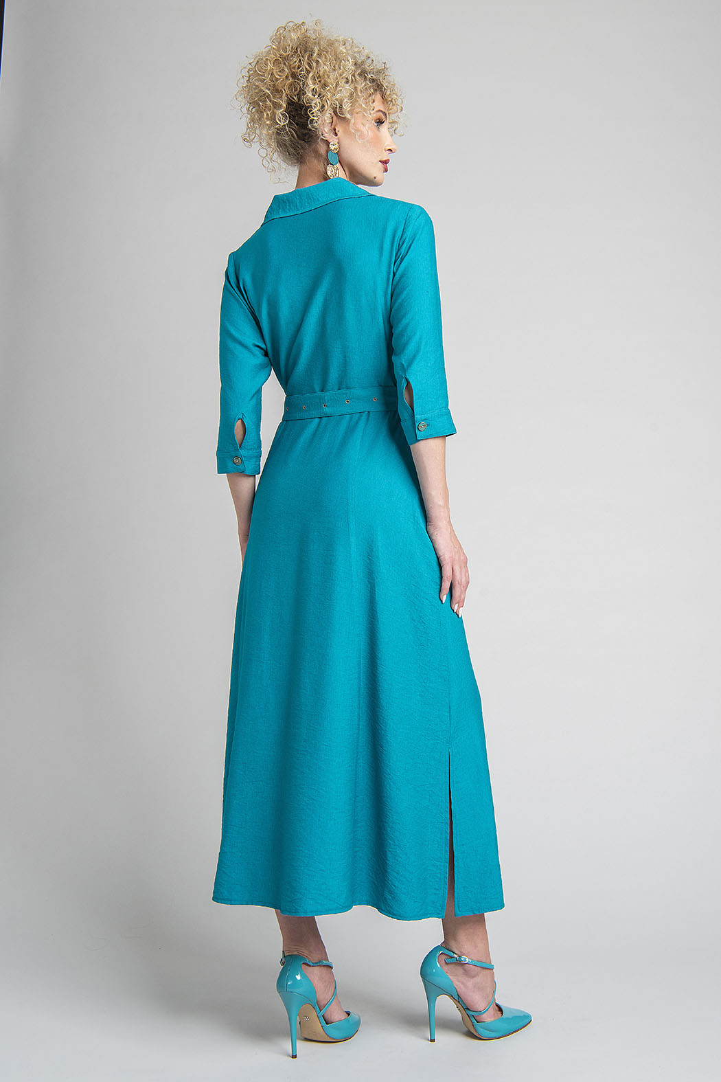Maxi Vestido Camisero Con Abertura En Costados