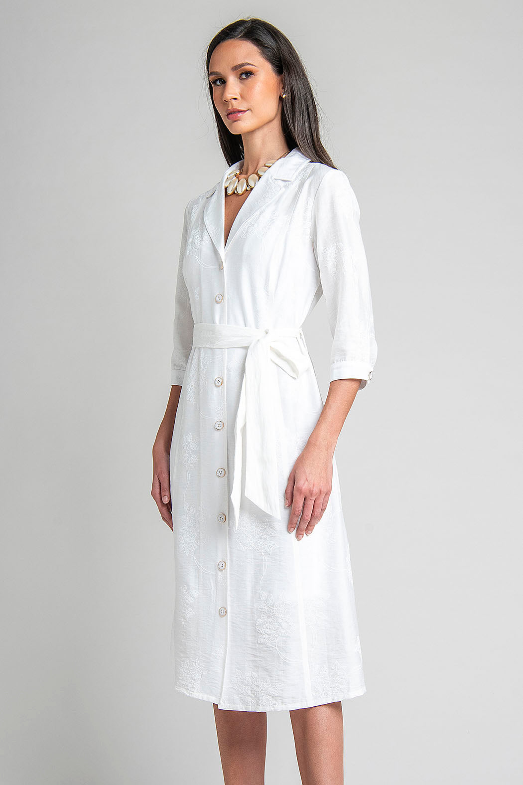Vestido Camisero Con Bordado Sutil