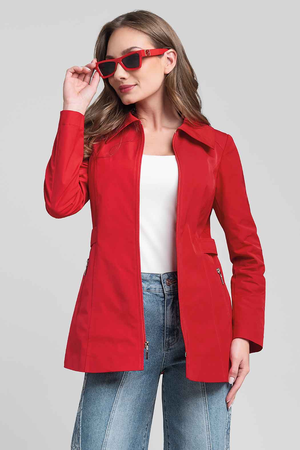 Gabardina Con Cuello Sport Y Cierre Al Frente