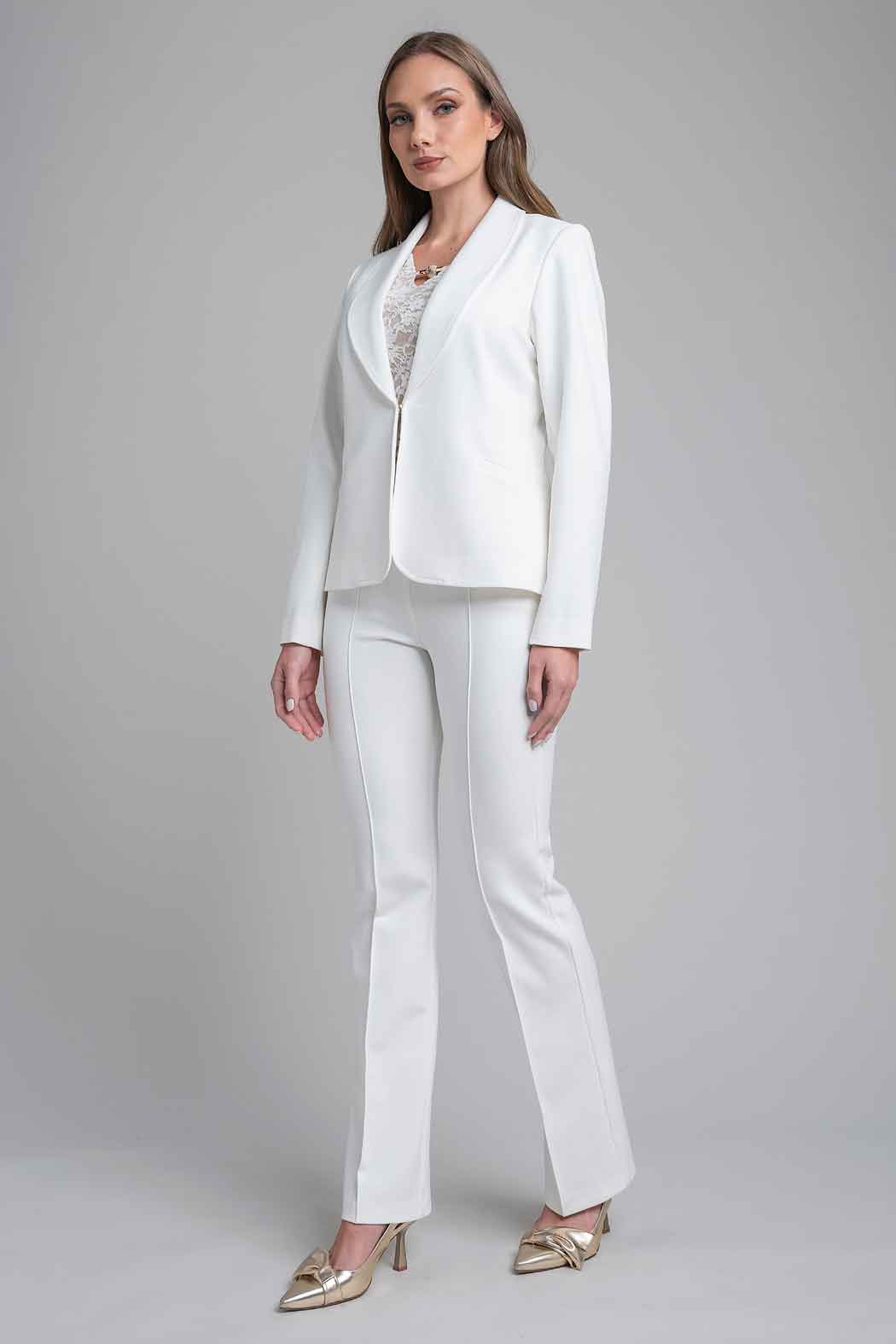 Conjunto De Pantalon Con Saco Y Blusa