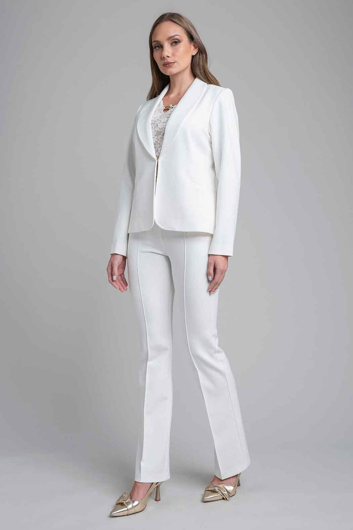 Conjunto De Pantalon Con Saco Y Blusa