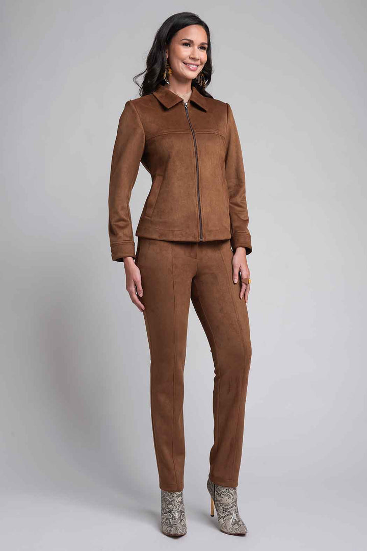 Conjunto De Pantalon Con Chamarra De Gamusa