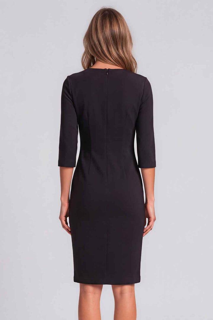 Vestido Bicolor Con Detalles Dorados En Cintura