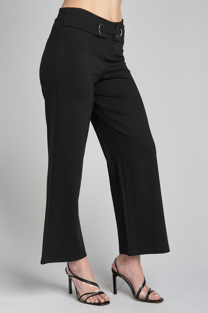 Pantalon Amplio Con Detalle En Cintura De Ojillos Dorados