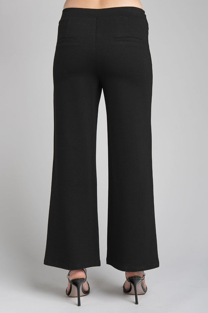 Pantalon Amplio Con Detalle En Cintura De Ojillos Dorados