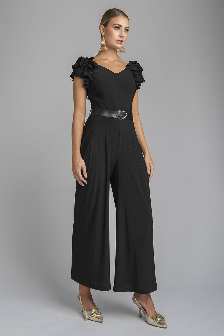 Jumpsuit Liso Sin Mangas Con Olanes En Hombros Y Cinturon