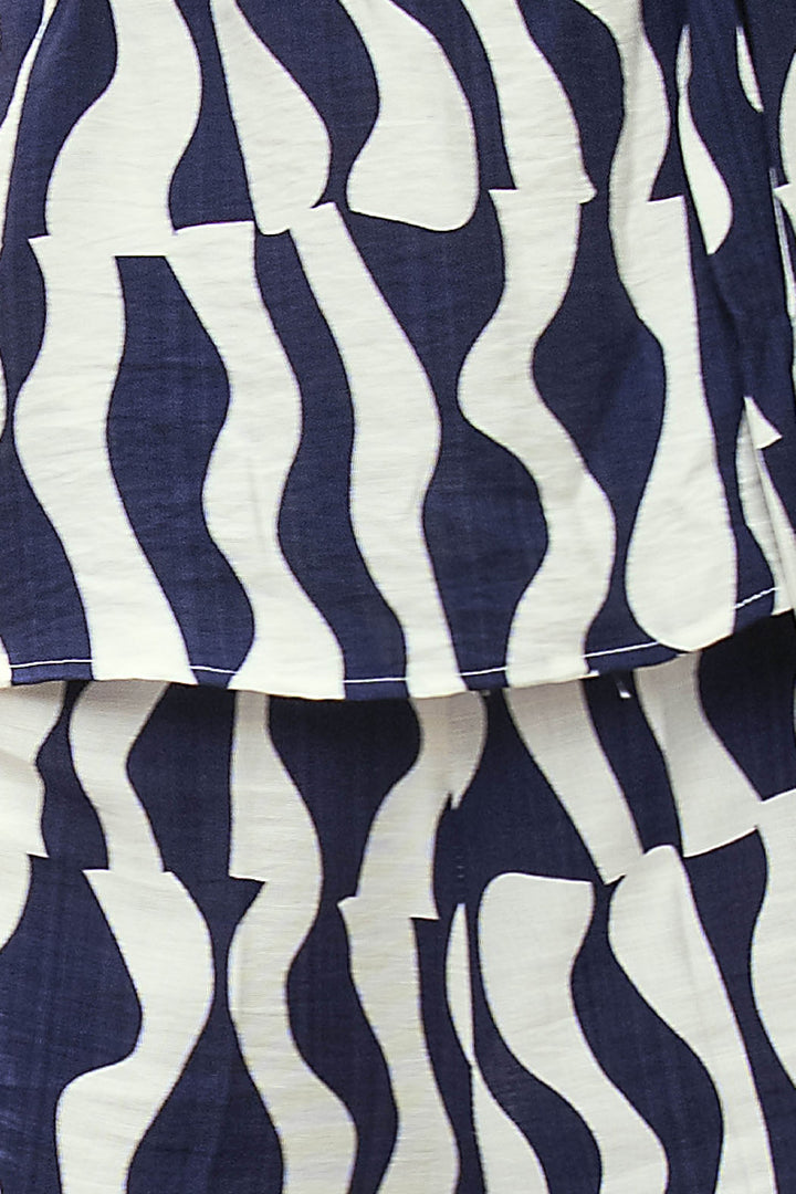 Conjunto De Pantalon Con Blusa Estampada
