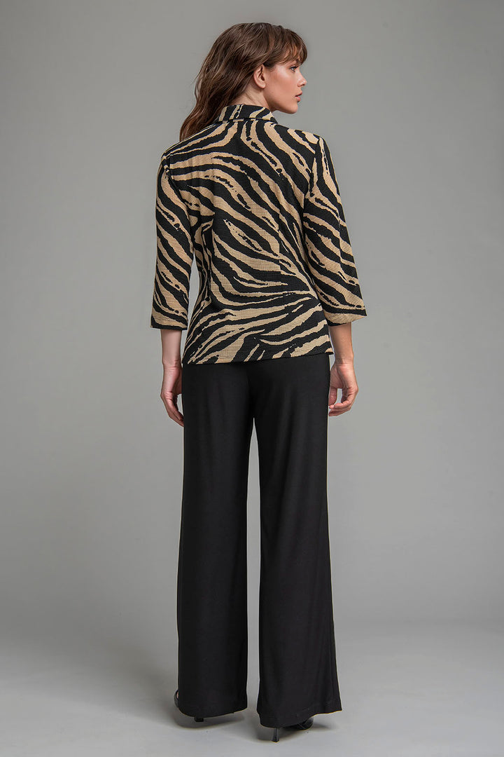 Conjunto De Pantalon Con Blusa Estampada