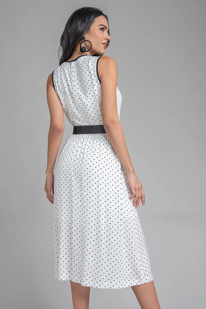 Vestido De Lunares Con Escote Cruzado