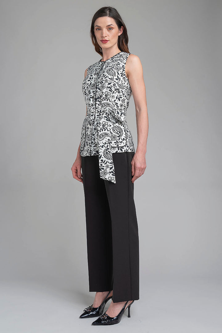 Conjunto De Pantalon Liso Con Blusa Estampada